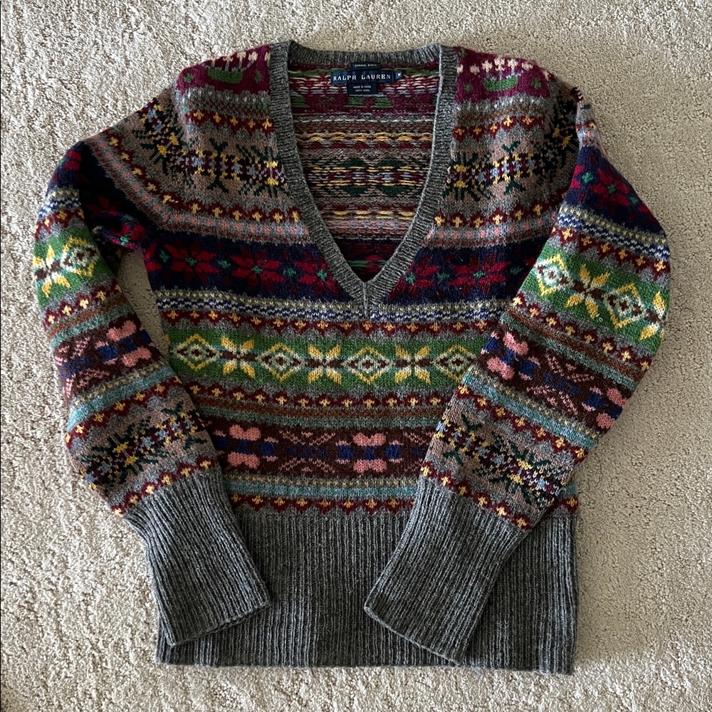 Ralph Lauren 100% wool hand knit Patterned V-Neck Sweater